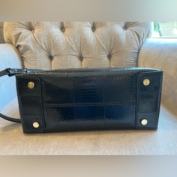 Michael Kors Mercer Large Tote - Picture 8 of 8